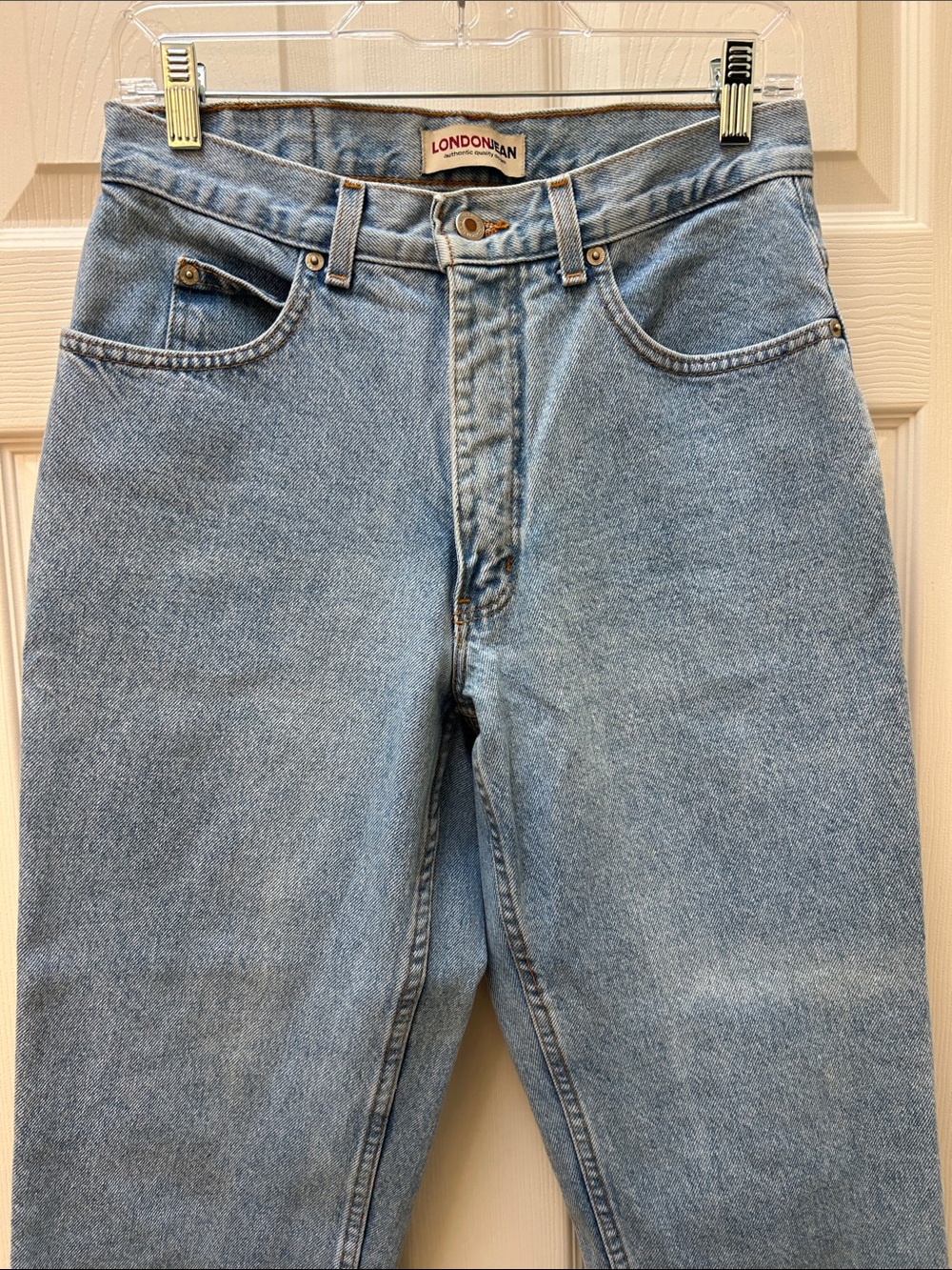 Vintage LONDONJEAN Women's Light-Wash Denim Jeans